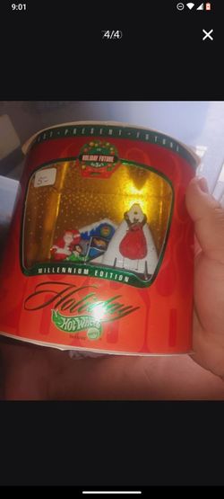 Holiday hot wheel set
