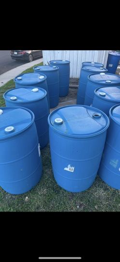 55 Gallon Plastic Drums Close Top $20 Each
