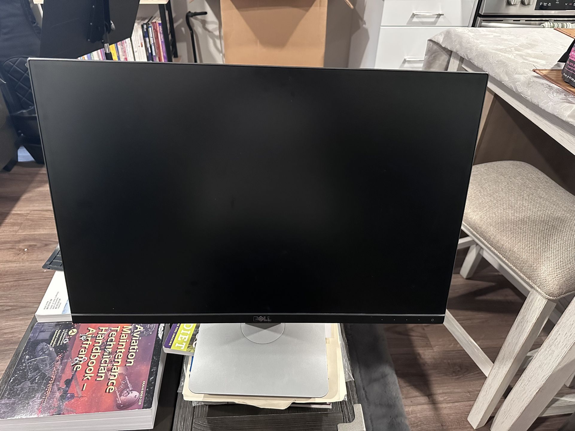 Dell Ultra Sharp 24 Inch Monitor