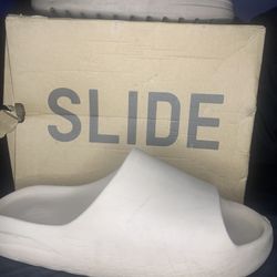 Yeezy Slides Pure 