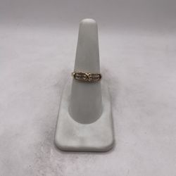 10kt Gold Diamond Engagement Style Band