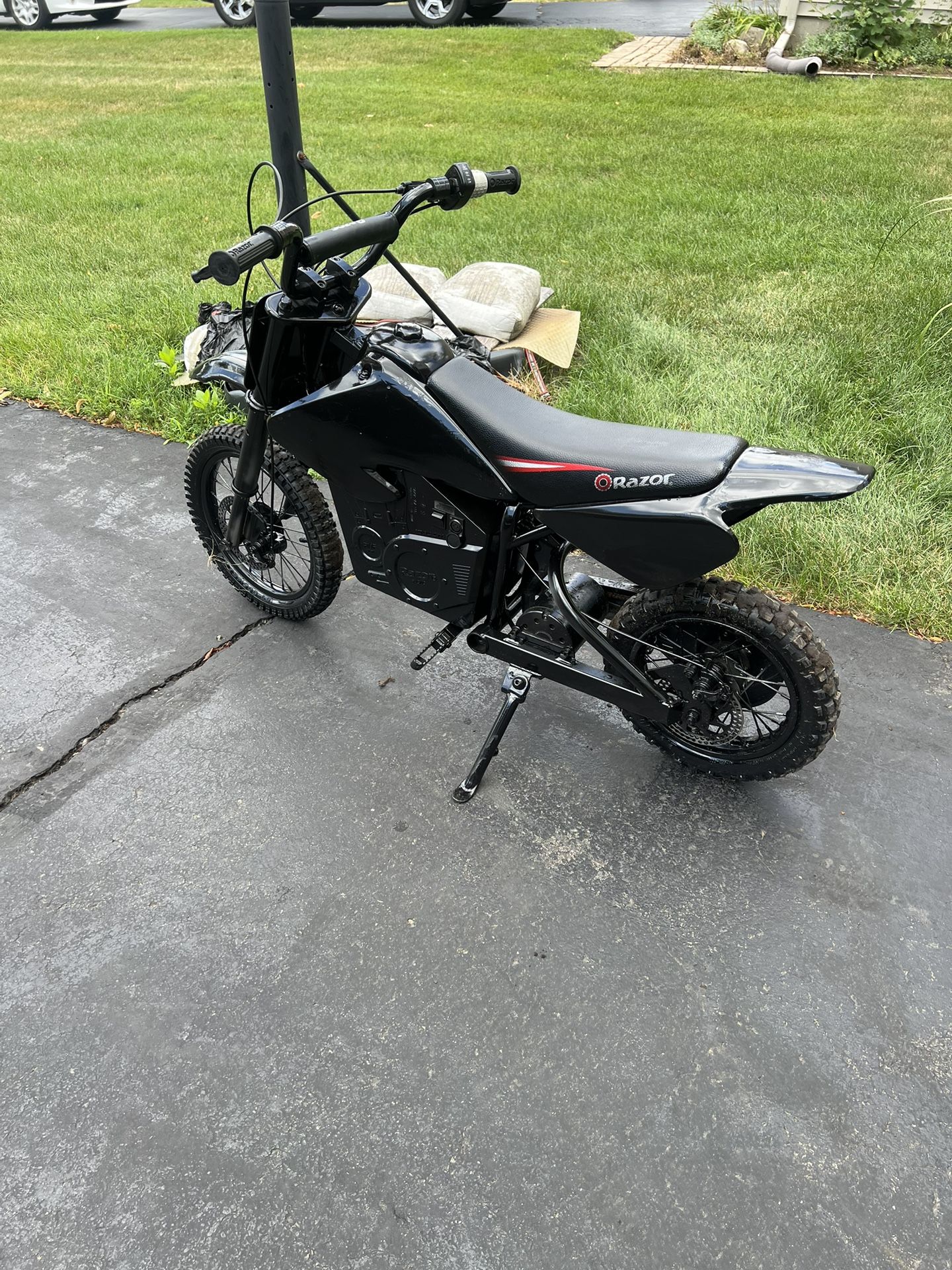 Razor MX650