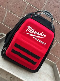 Milwaukee pack out tool bag