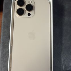 iPhone 16 Pro Max Factory Unlocked