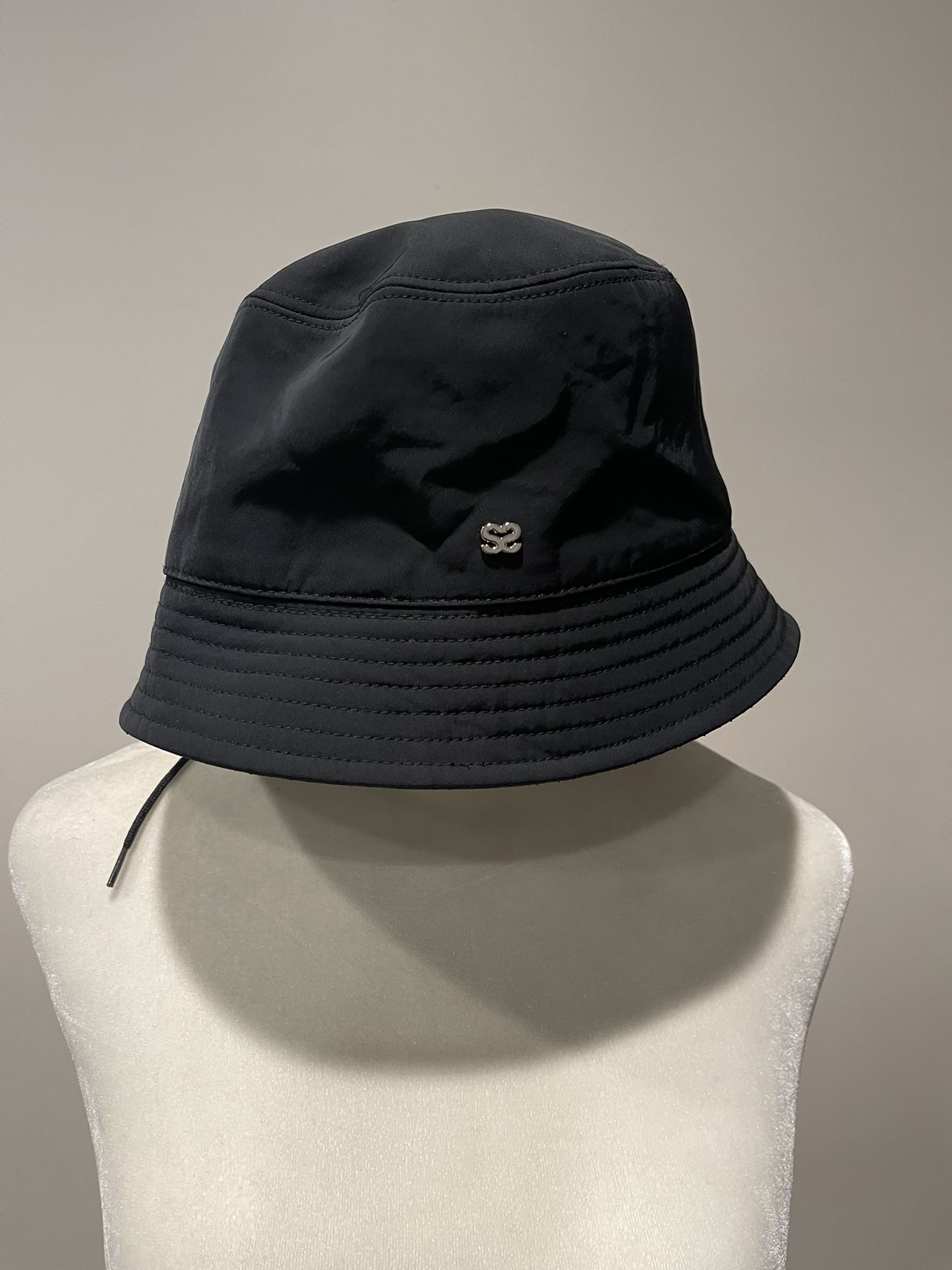 Sandro Stylish Bucket Hat