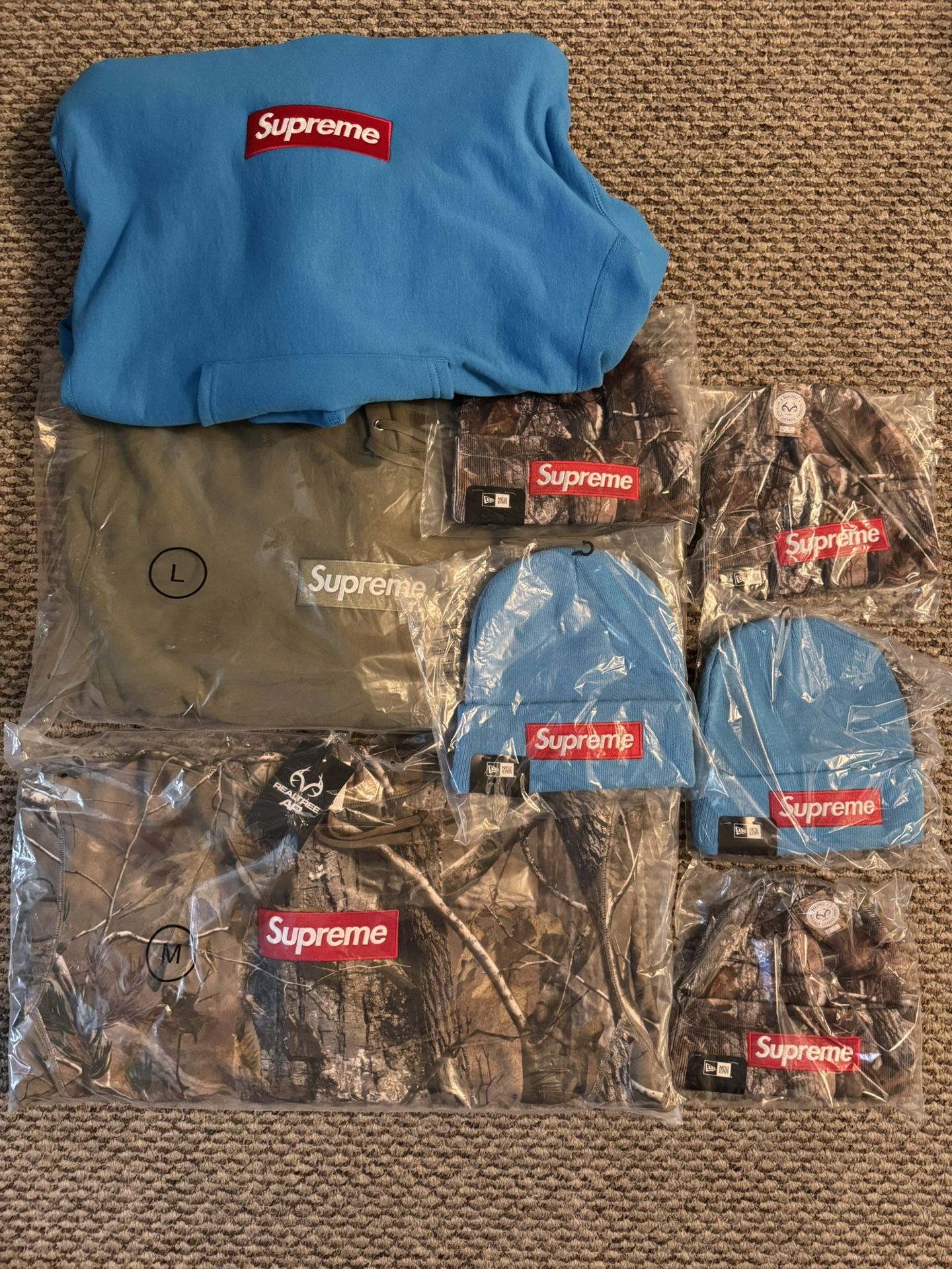 Supreme New Era® Box Logo Beanie Cyan