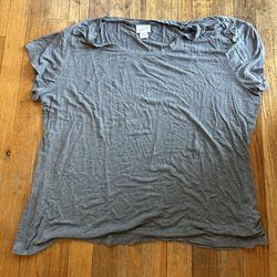 Grey short sleeve top  Size XXL