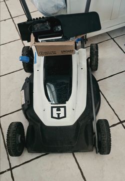 Husqvarna Battery-Powered Push Lawn Mower