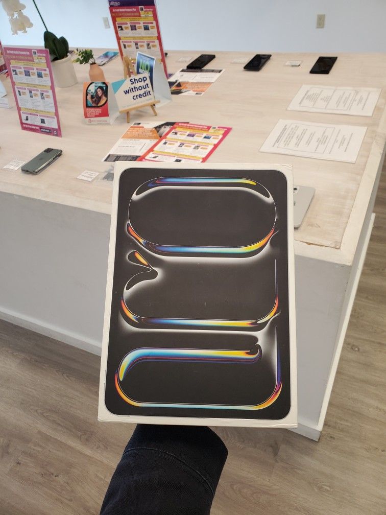 Apple IPad Pro M4 Chip 11 Inch 512GB Wifi Brand New - 5 Dollars Down No Credit Needed!