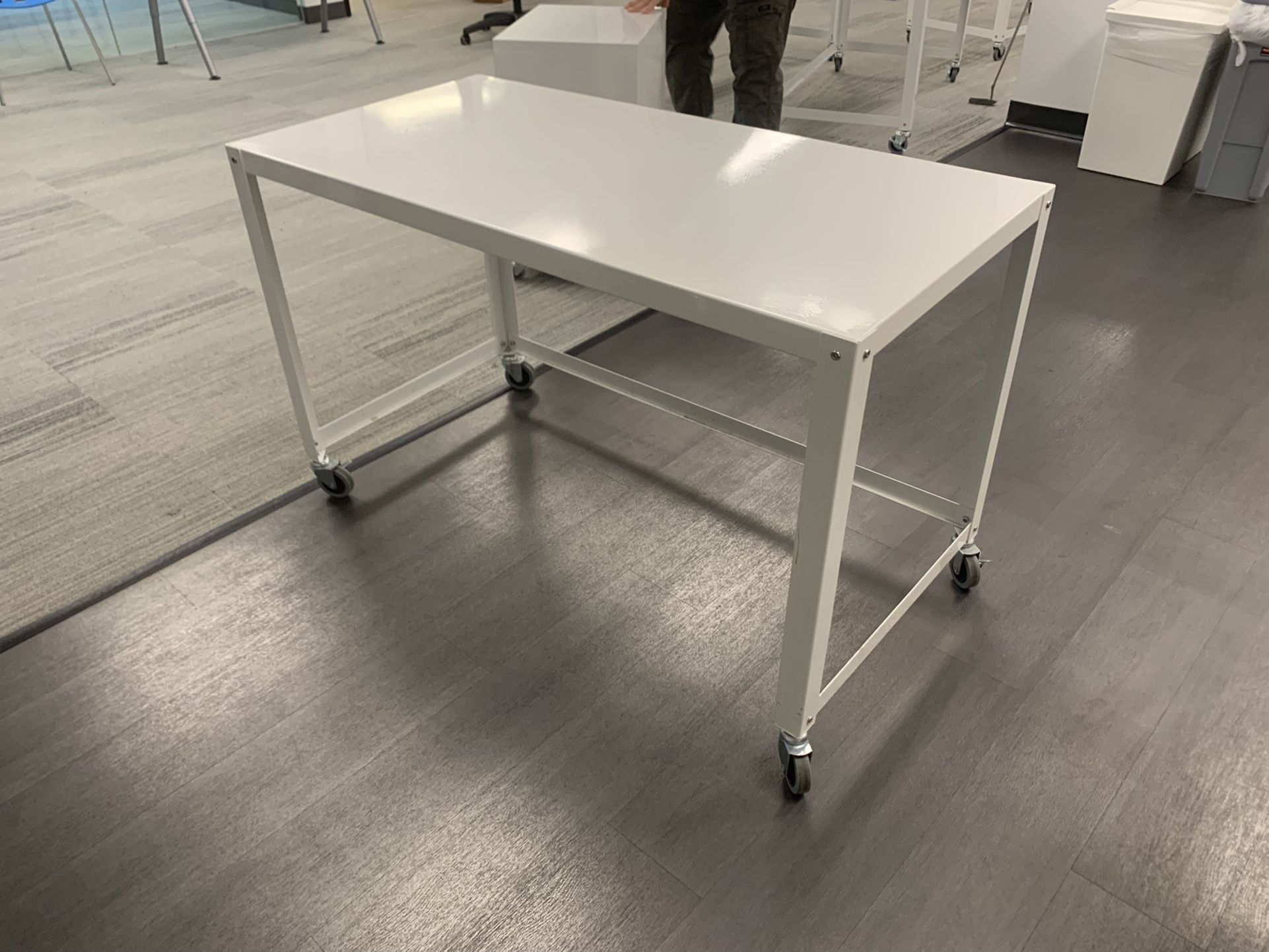 CB2 Go Cart Rolling Desk Very Good Condition for Sale in Santa Ana