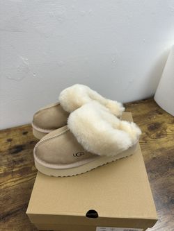 UGG Disquette Slippers Sand