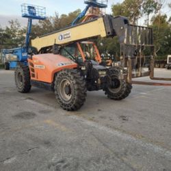 Telehandler 6000# 42’ Reach 