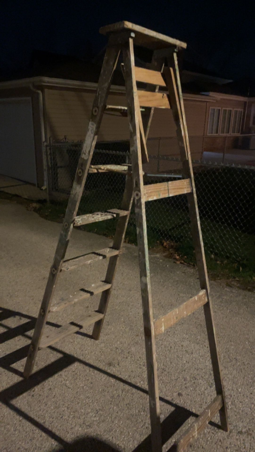8 Foot Wood Step Ladder
