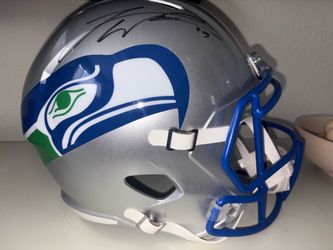 Signed Seattle Seahawks Leonard Williams #99 Retro Replica Helmet