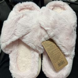 Women's Memory Foam Fluffy Plush Slippers - Cozy Furry Comfy Shoes