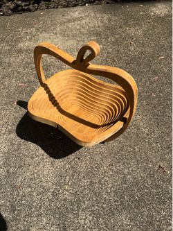 Collapsible Bamboo Apple Fruit Basket – Folding Wooden Trivet & Bowl