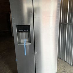 Whirlpool Side By Side Fridge 