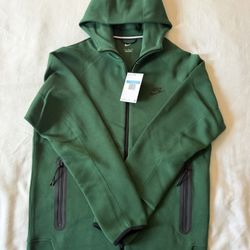 FS: Nike Gorge Green Tech Fleece Full-Zip (FQ-1883-341)