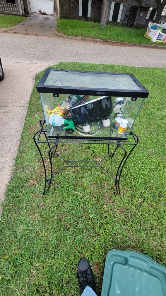 10 Gallon Tank, Stand And Decor