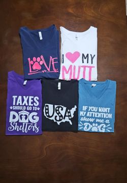Bella-Canvas V-neck T-shirts 2XL