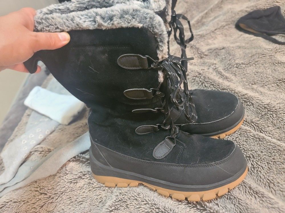 Winter Boots Size 7