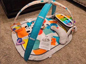 Baby Einstein 4 In 1 Kickin' Tunes And Language Discovery Gym