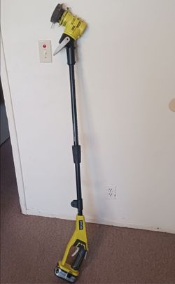 Cortadora de cesped (wiro)  de 18 voltios marca Ryobi. Ryobi, 18 volt weed trimmer.