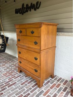 Vintage dresser