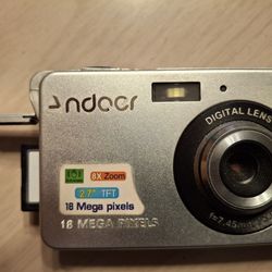 Andoer 18 Mega Pixel Camera