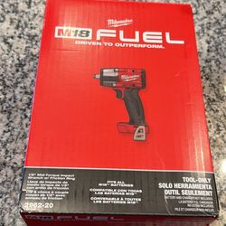 Milwaukee Mid Torque Impact 1/2in 