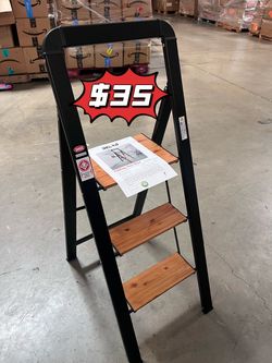 ❤️$35❤️ DELXO Step Ladder Folding Step Stool 3 Step Ladder   Pick up is in the East Los Angeles 90032 El Sereno Neighborhood. Between Huntington Drive