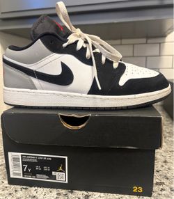 Air Jordan 1 Low SE Youth