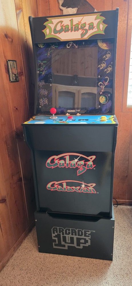 Galaga Arcade Game With Pedestal!!!