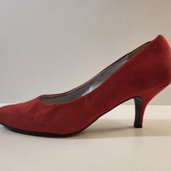 City Classified Red Microfiber Faux Suede Pointed Toe Pumps Spiked Heels Sz 8.5M