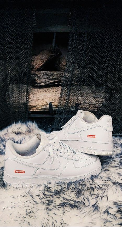 Nike x Supreme Air Force 1 Low Box Logo