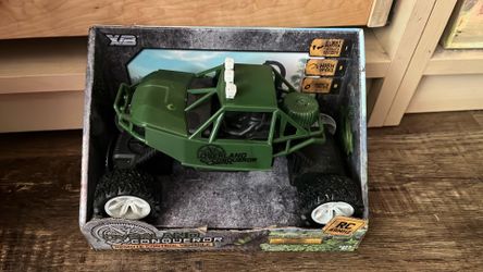 New In package green overload conqueror remote control