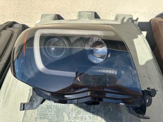 2005-2011 toyota tacoma headlight (lado pasajero)solo una