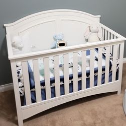 Convertible CRIB