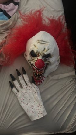 Killer clown mask and glove