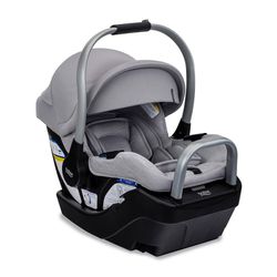 New Britax Cypress Infant Car Seat 