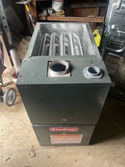Two 4 burner furnaces Goodman an Evcon