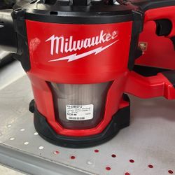 Milwaukee Wet/Dry Compact Vacuum 