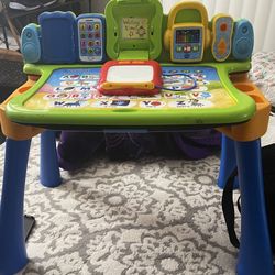 VTECH Touch And learn Activity Desk