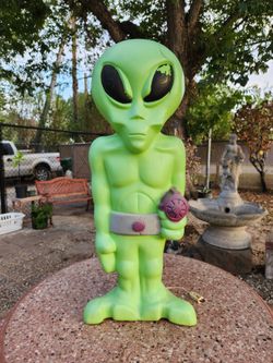 Rare Halloween Alien Blow Mold