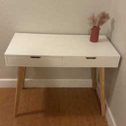 White Desk