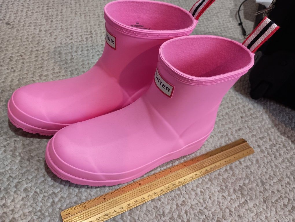 Hunter Youth Pink Rain Boots Size 5