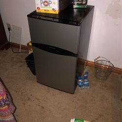 Small Refrigerator 