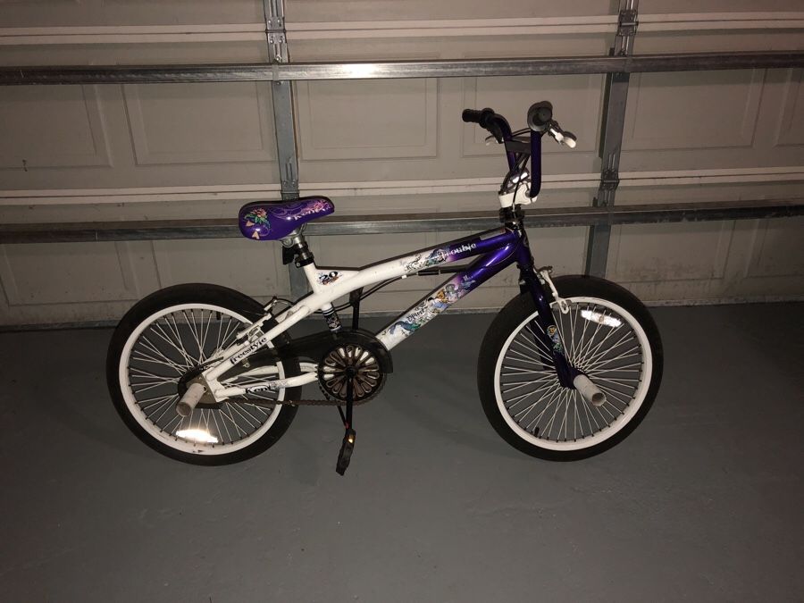 20" Kent Trouble Girls' Bike purple and white