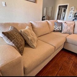 Aria L-Shaped Sectional with Nailhead Oatmeal
Coaster
