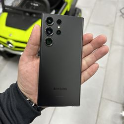 GALAXY S23 ULTRA UNLOCKED 256GB! $599 CASH BLACK FRIDAY DEAL!!